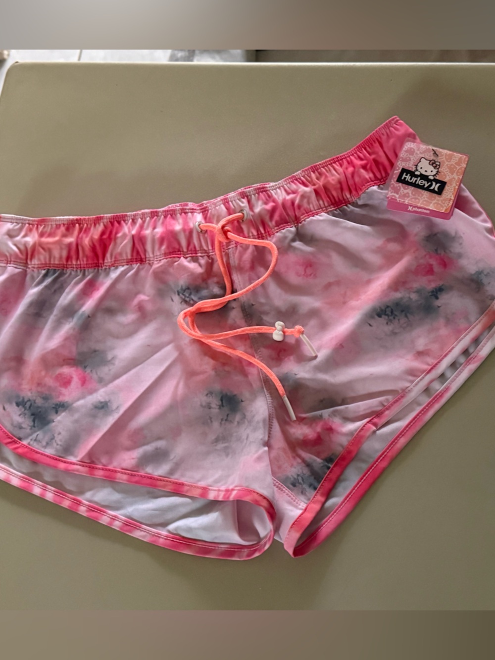 Hurley Ladies Hello Kitty swim cover up or gym workout shorts, size medium
